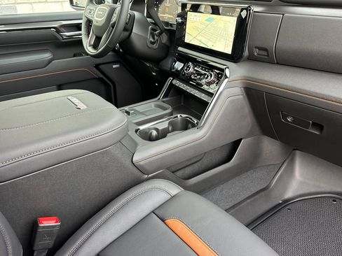 New 2026 GMC Sierra 2500 AT4 w/ AT4 Premium Plus Package image 16