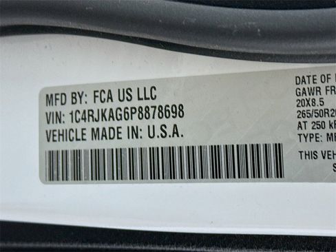 Used 2023 Jeep Grand Cherokee L Altitude image 38