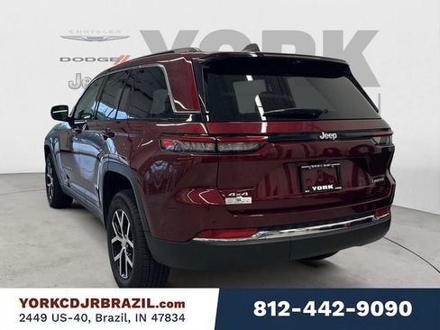 Used 2024 Jeep Grand Cherokee Limited w/ Luxury Tech Group II AWD/4WD image 3