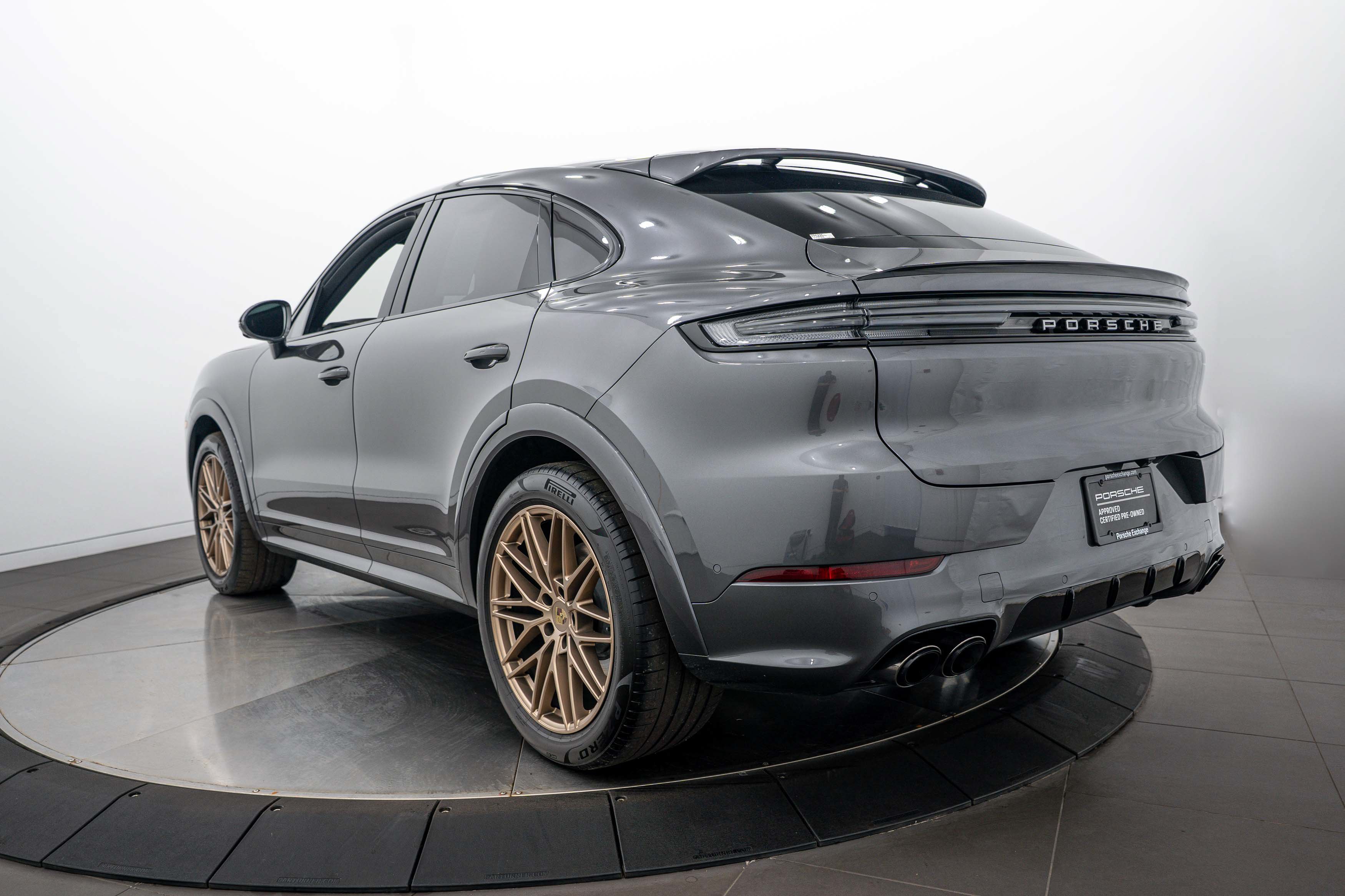 Certified 2024 Porsche Cayenne S AWD/4WD image 3