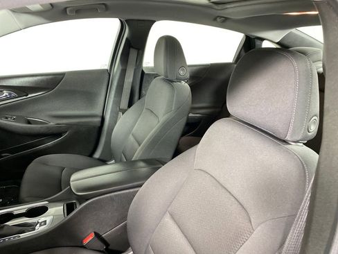 Used 2024 Chevrolet Malibu LT image 9