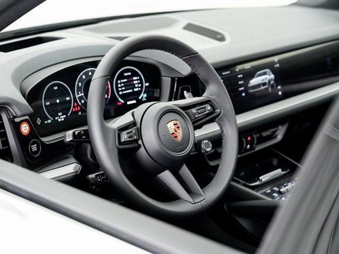 New 2026 Porsche Cayenne image 9