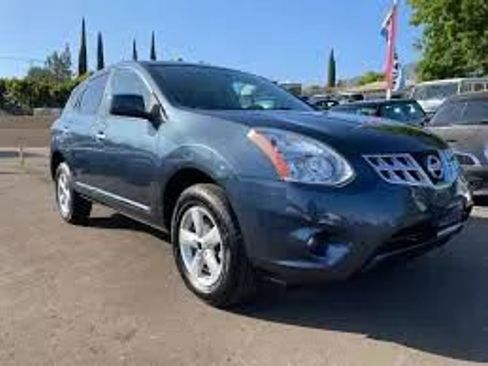Used 2013 Nissan Rogue S AWD/4WD image 1