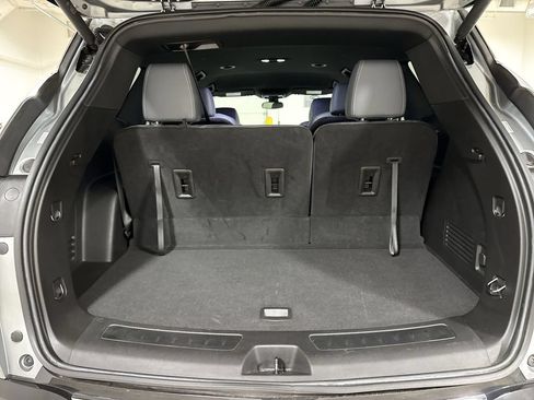 Used 2023 Buick Enclave Essence FWD image 24