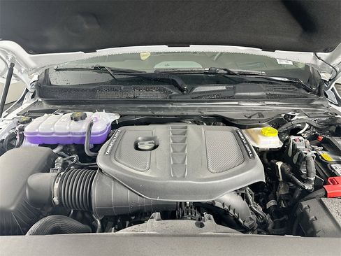 New 2025 RAM 1500 Limited image 18