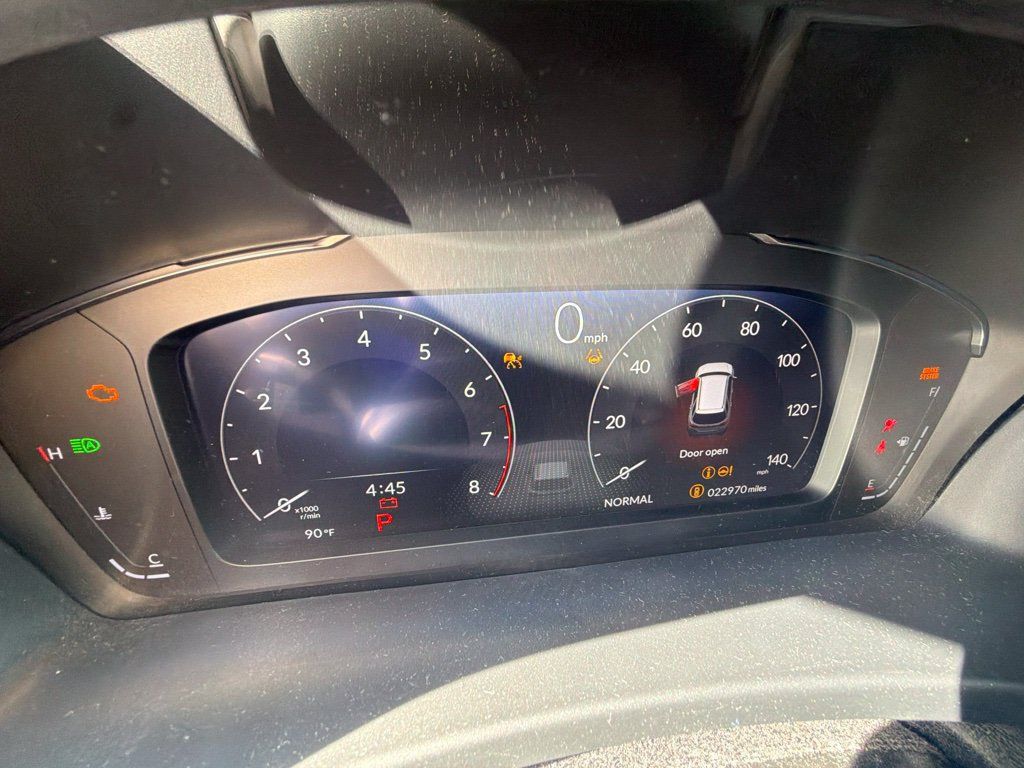 Used 2025 Honda Pilot Elite image 11