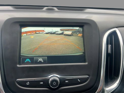 Used 2018 Chevrolet Equinox LT AWD/4WD image 29