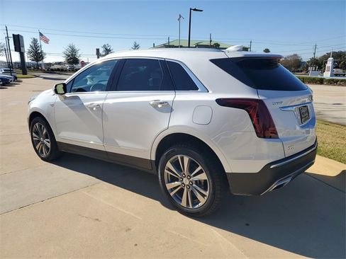Used 2025 Cadillac XT5 Premium Luxury image 3
