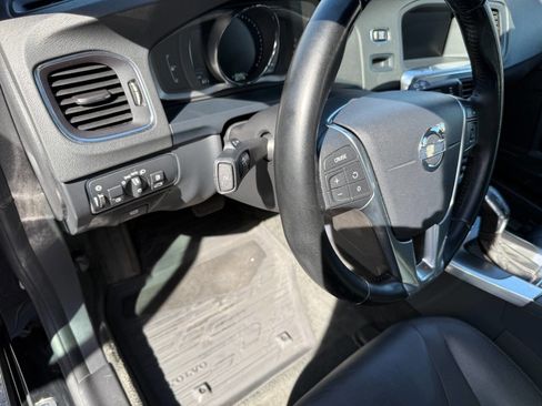 Used 2015 Volvo V60 T5 Premier image 34