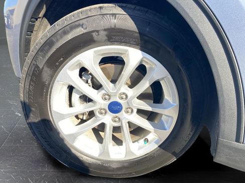 Used 2022 Ford Escape SE w/ Cold Weather Package FWD image 33