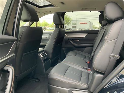 Certified 2025 MAZDA CX-90 3.3 Turbo w/ Preferred Package AWD/4WD image 7