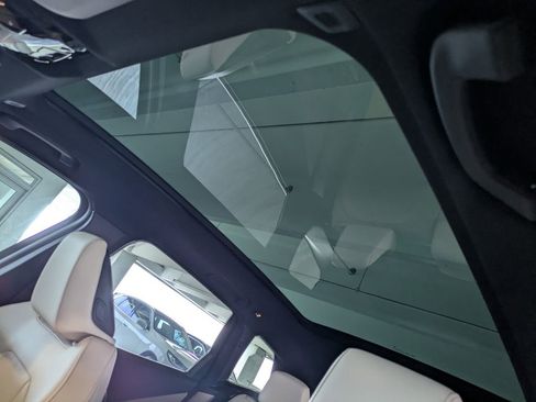 New 2025 BMW X3 xDrive30i w/ Convenience Package image 14