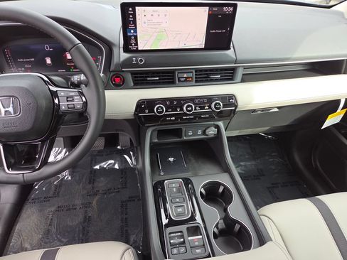 New 2026 Honda Pilot EX-L image 3