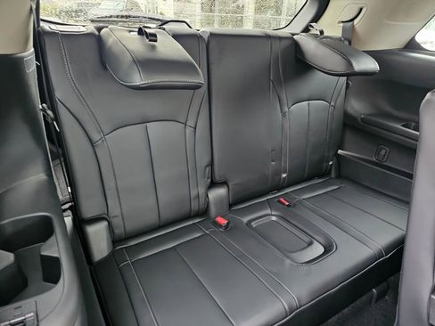 New 2026 INFINITI QX60 Luxe image 17