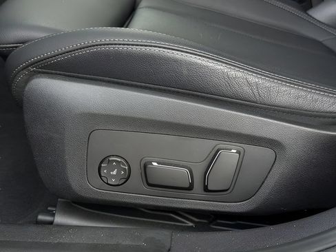 Used 2026 BMW 330i Sedan RWD image 11