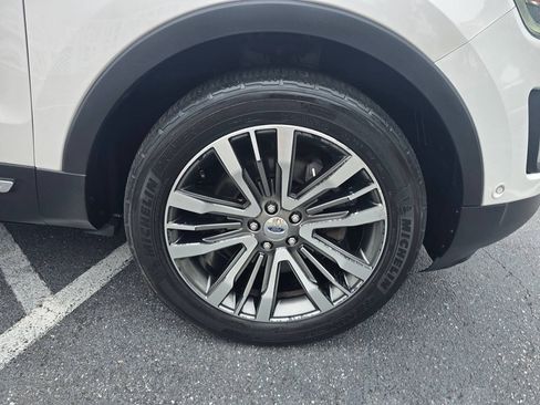 Used 2016 Ford Explorer Platinum AWD/4WD image 13