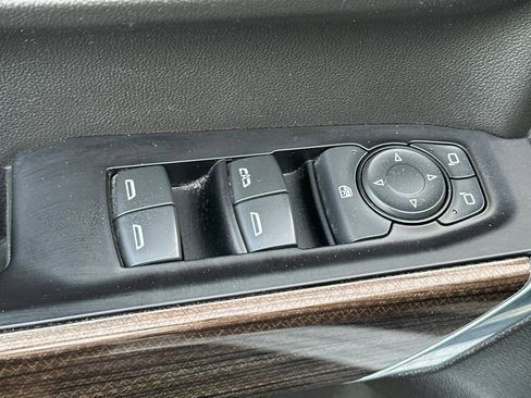 Used 2019 Chevrolet Silverado 1500 LT w/ All-Star Edition image 11