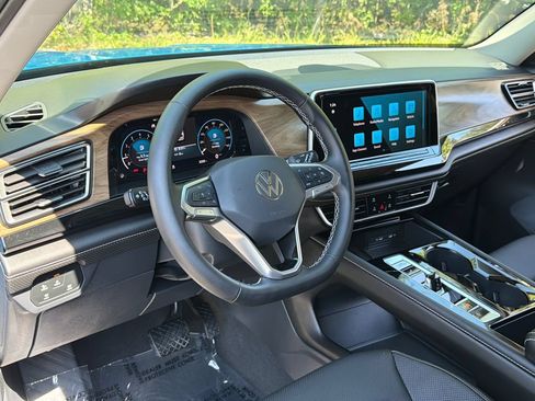 Used 2026 Volkswagen Atlas SE AWD/4WD image 31