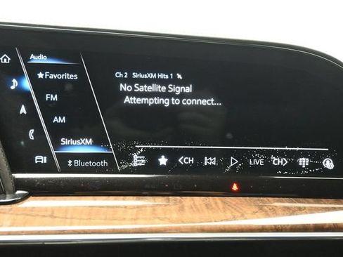 Used 2021 Cadillac Escalade Premium Luxury Platinum RWD image 19