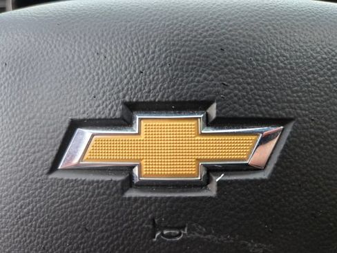 Used 2025 Chevrolet Silverado 1500 LT AWD/4WD image 29