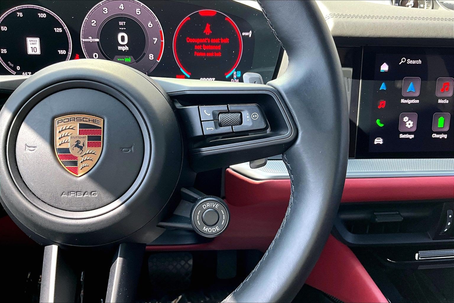 Certified 2025 Porsche Cayenne E-Hybrid Coupe w/ Premium Package Plus AWD/4WD image 19