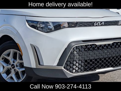 Used 2025 Kia Soul LX w/ LX Technology Package FWD image 10
