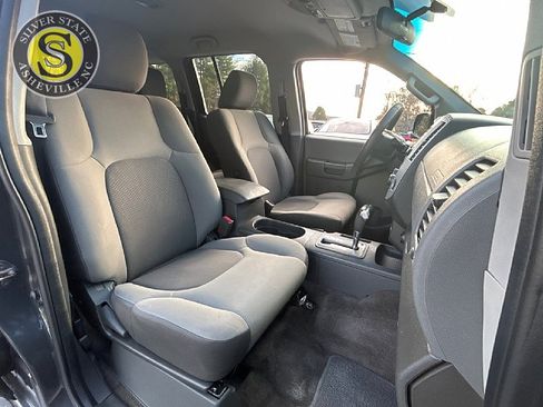 Used 2015 Nissan Xterra S w/ Value Package image 17