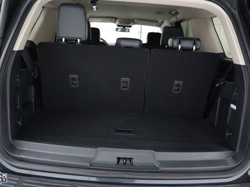 Used 2024 Ford Expedition XLT image 25