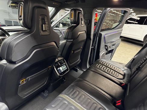 Used 2022 Rivian R1T Launch Edition image 38
