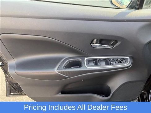 Used 2025 Nissan Versa SR FWD image 23