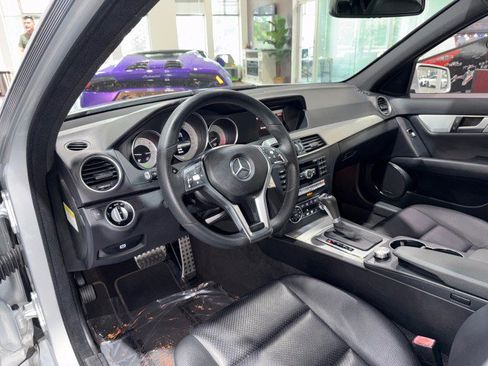 Used 2013 Mercedes-Benz C 250 Sedan image 22