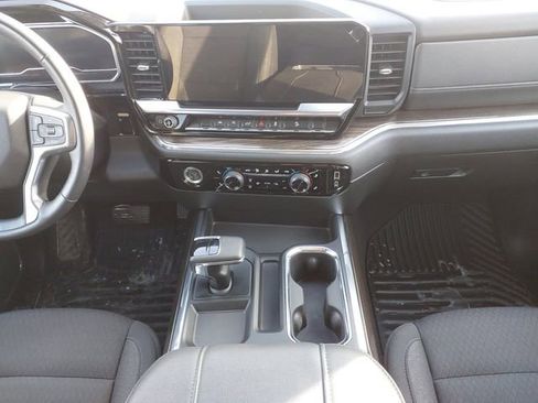 Used 2023 Chevrolet Silverado 1500 RST w/ Z71 Off-Road Package AWD/4WD image 11