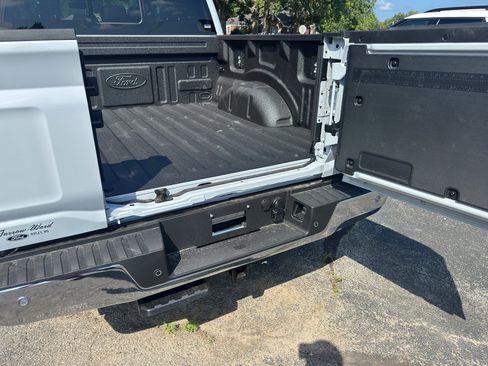 New 2025 Ford F150 Lariat w/ Equipment Group 501A Mid image 7