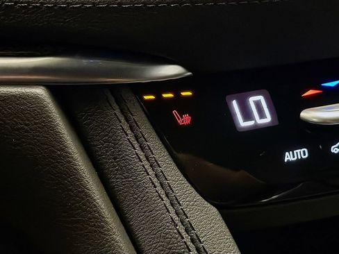 Used 2023 Cadillac XT5 Sportv AWD/4WD image 22