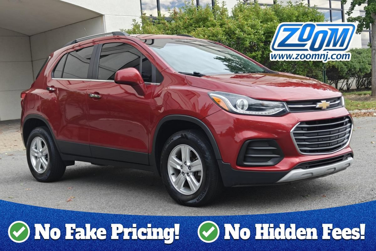 Used 2020 Chevrolet Trax LT w/ LT Convenience Package AWD/4WD image 1