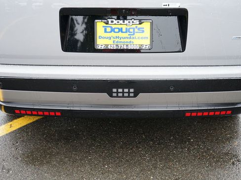 New 2026 Hyundai Ioniq 9 Calligraphy image 27