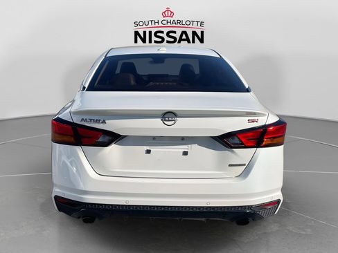 Used 2024 Nissan Altima 2.0 SR FWD image 5