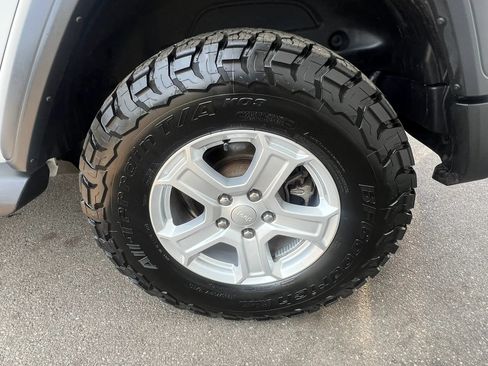 Used 2020 Jeep Wrangler Unlimited Sport S AWD/4WD image 9