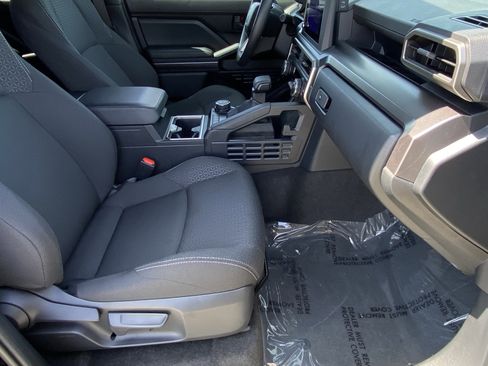 Certified 2025 Toyota 4Runner SR5 image 10