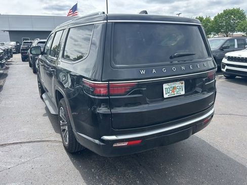 Used 2024 Jeep Wagoneer Series II AWD/4WD image 2