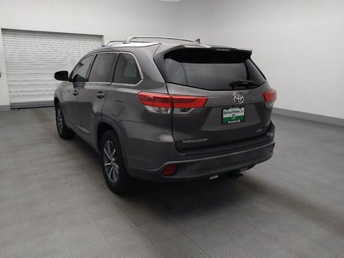 Used 2018 Toyota Highlander XLE FWD image 5