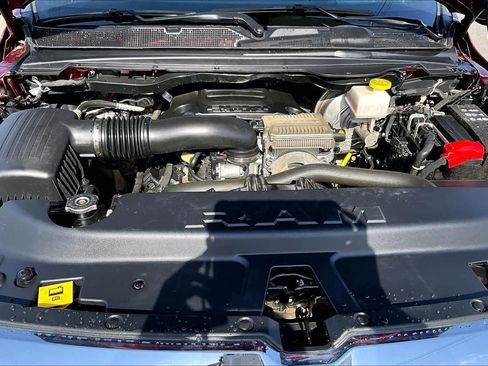 Used 2024 RAM 1500 Big Horn AWD/4WD image 9