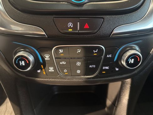 Used 2024 Chevrolet Equinox LT w/ LPO, Floor Liner Package image 32