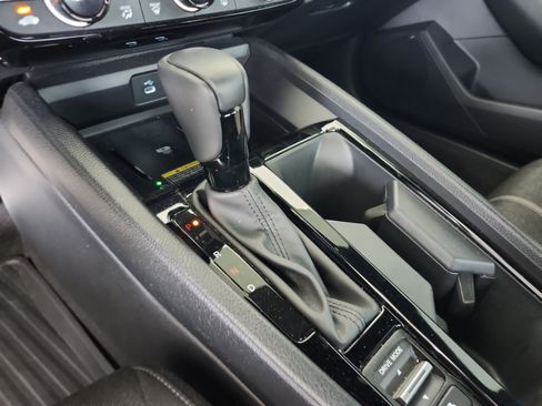 Used 2025 Honda Accord Sport image 15