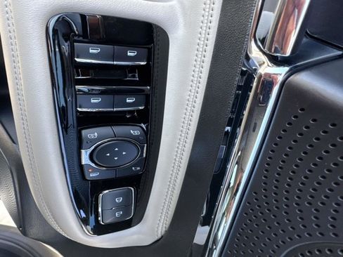 New 2026 Lincoln Corsair Reserve image 10