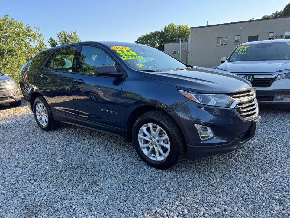 Used 2019 Chevrolet Equinox LS AWD/4WD image 4