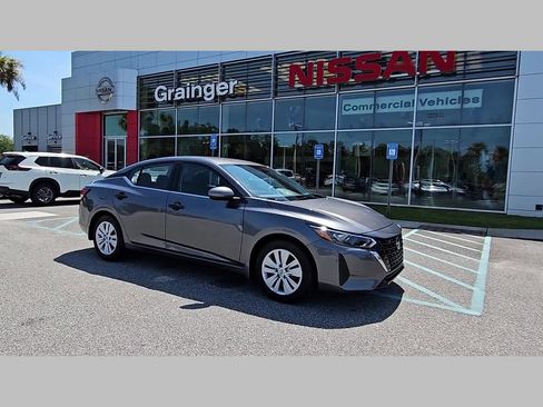 Used 2025 Nissan Sentra S image 38