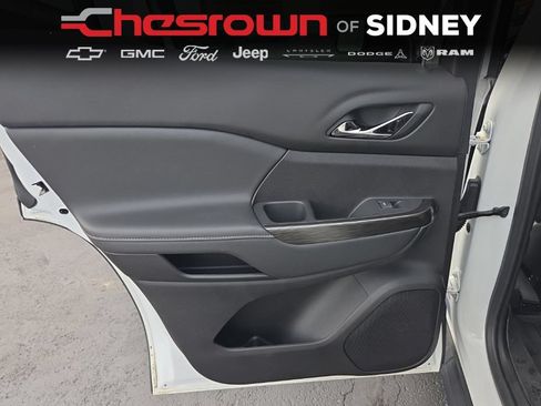Used 2023 GMC Acadia SLT w/ Preferred Package AWD/4WD image 18
