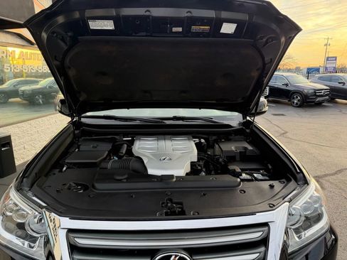 Used 2018 Lexus GX 460 image 24