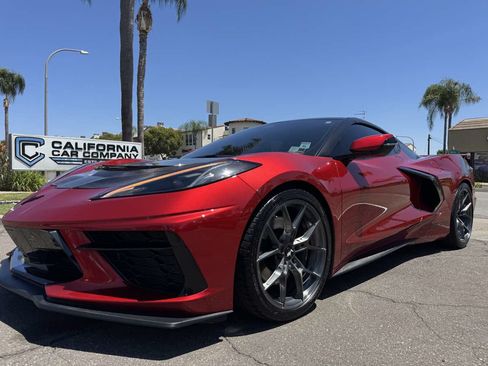 Used 2025 Chevrolet Corvette Stingray Preferred Cpe w/ Z51 Performance Package RWD image 14